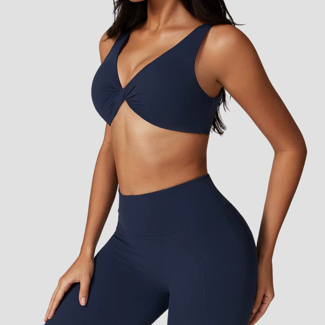 Evioleta | Short Twisted Gymwear Top